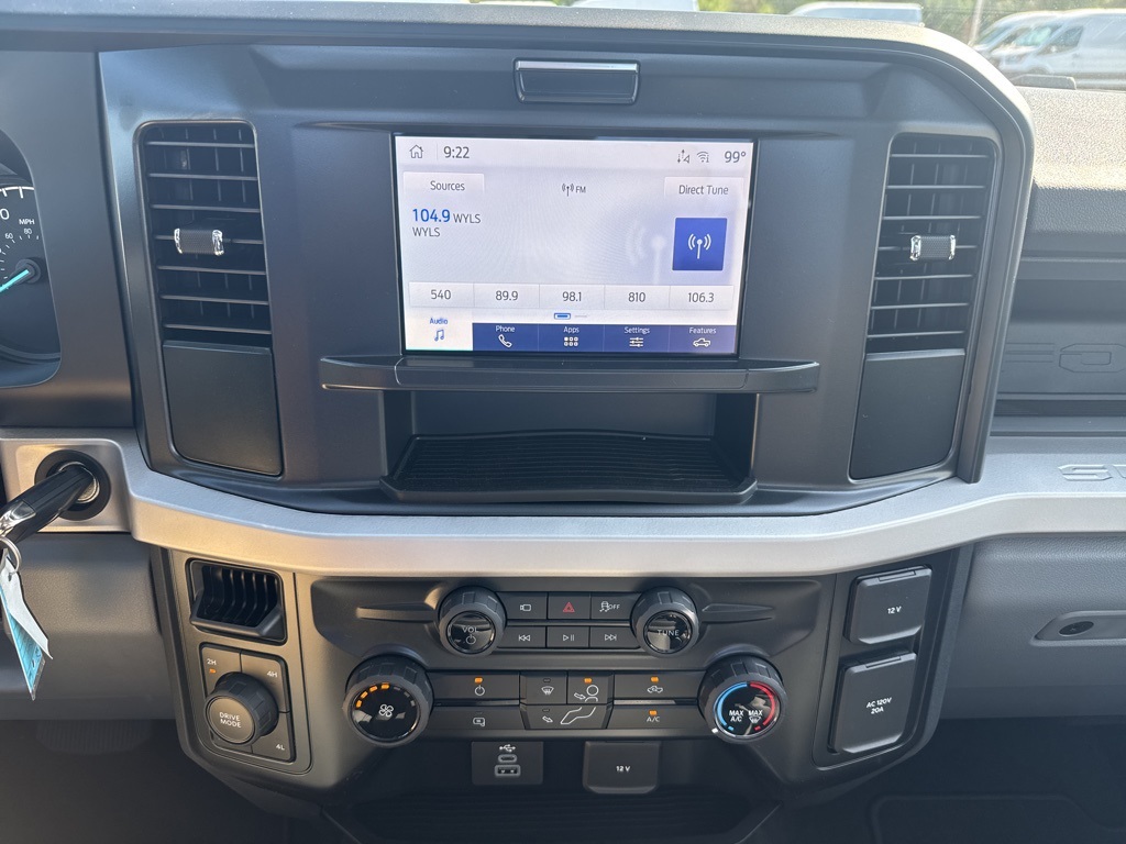 2025 Ford F-350 XL photo 4