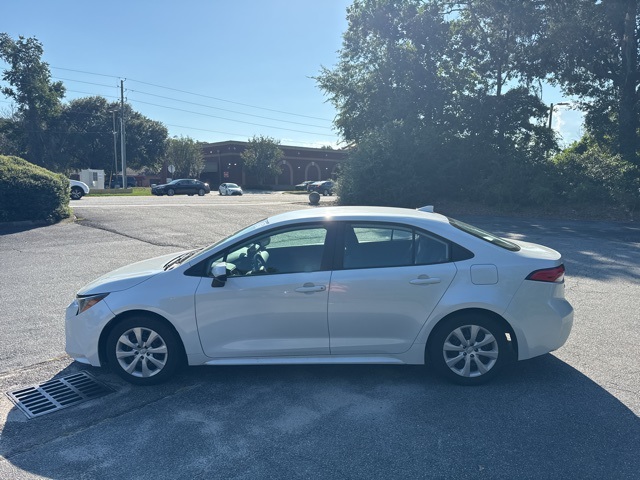 2023 Toyota Corolla LE photo 6