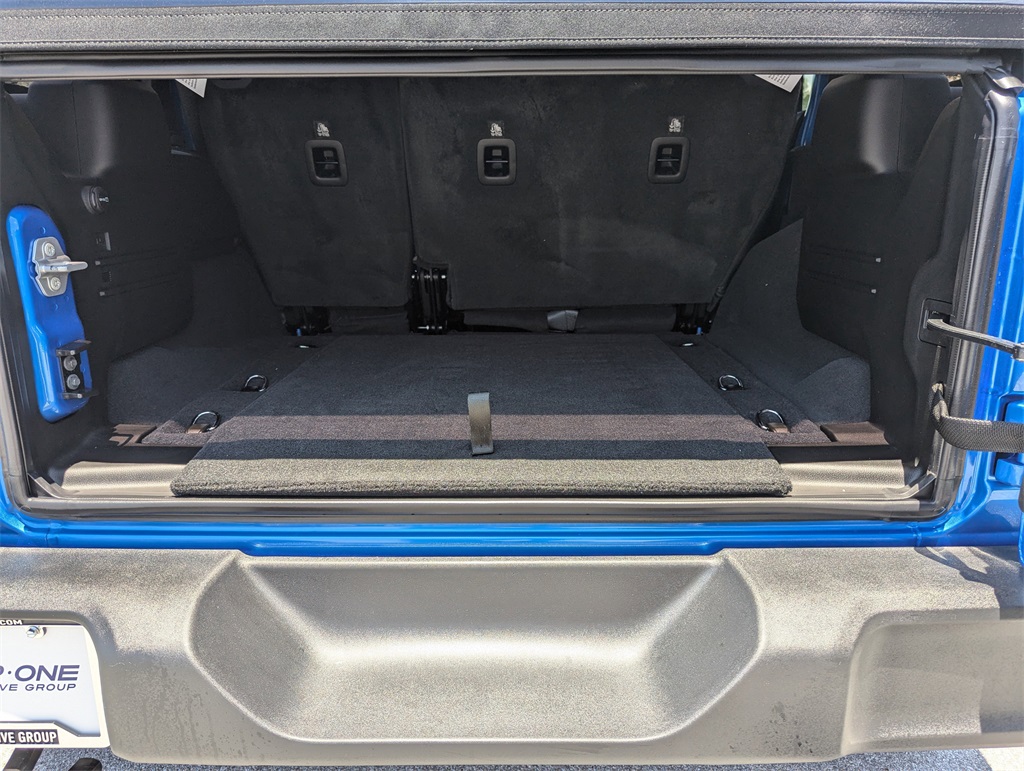 2025 Jeep Wrangler Sport S photo 28