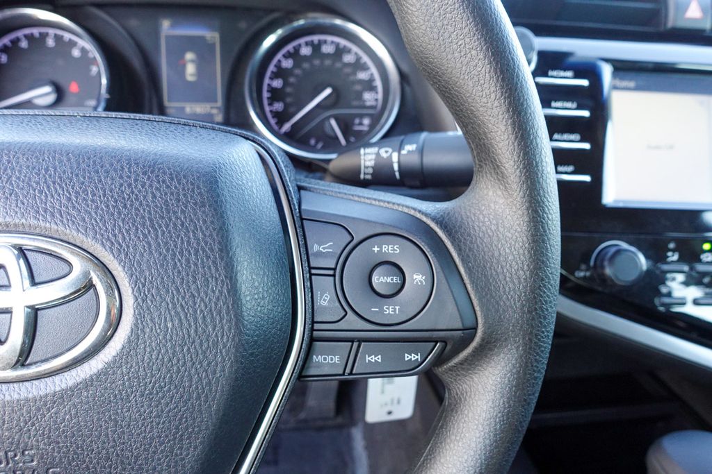 2019 Toyota Camry L photo 17