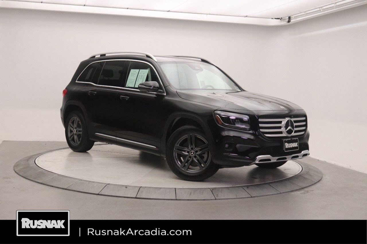 2026 Mercedes-Benz GLB GLB 250's photo