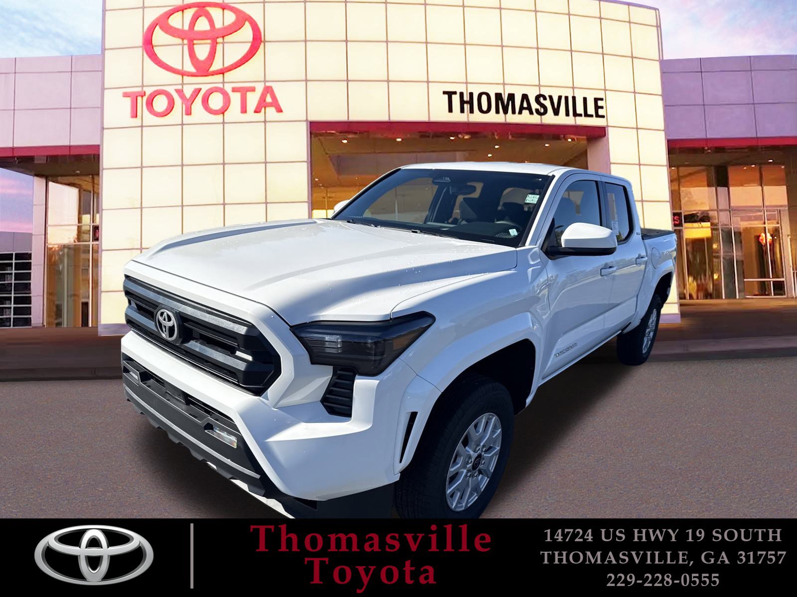 2025 Toyota Tacoma SR5's photo