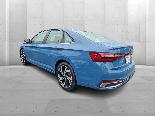 2025 Volkswagen Jetta 1.5T SEL photo 3