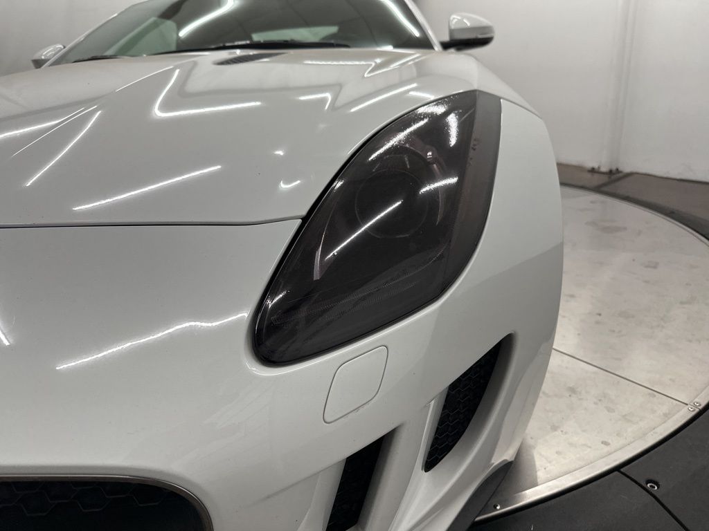 2017 Jaguar F-TYPE Premium photo 20