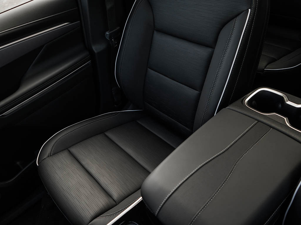 2026 Buick Enclave Sport Touring photo 27