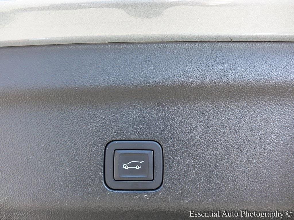 2025 GMC YUKON - Image 26