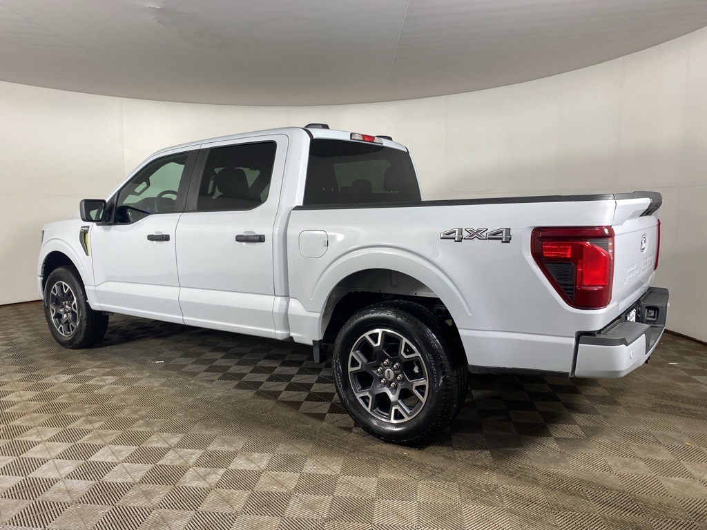 2025 Ford F-150 XLT photo 3