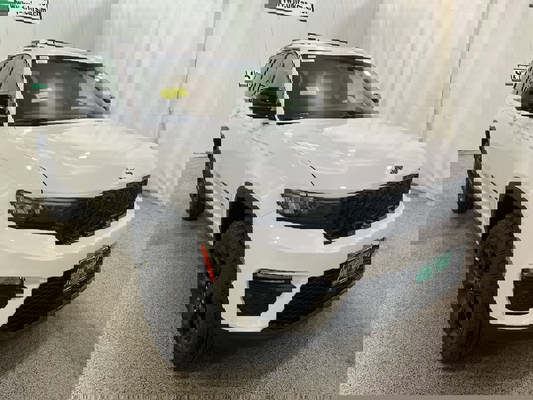 2025 Jeep Grand Cherokee Limited's photo