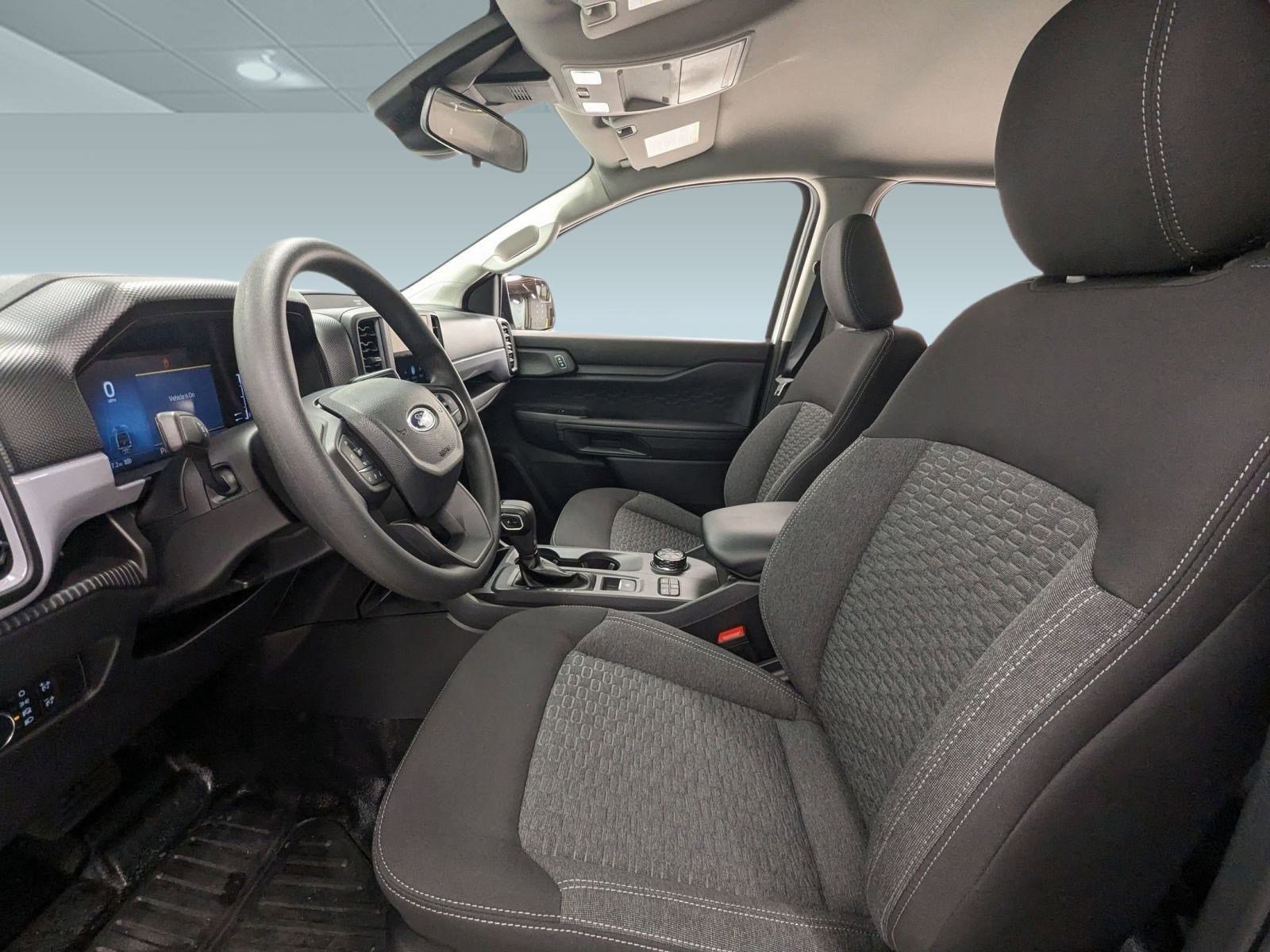 2025 Ford Ranger XL photo 3