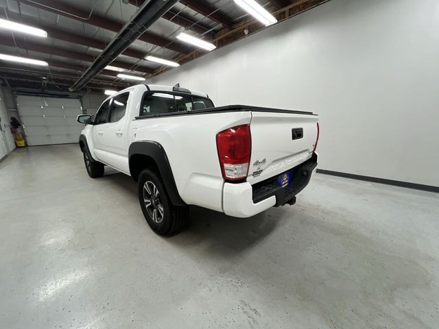 2016 Toyota Tacoma SR photo 5