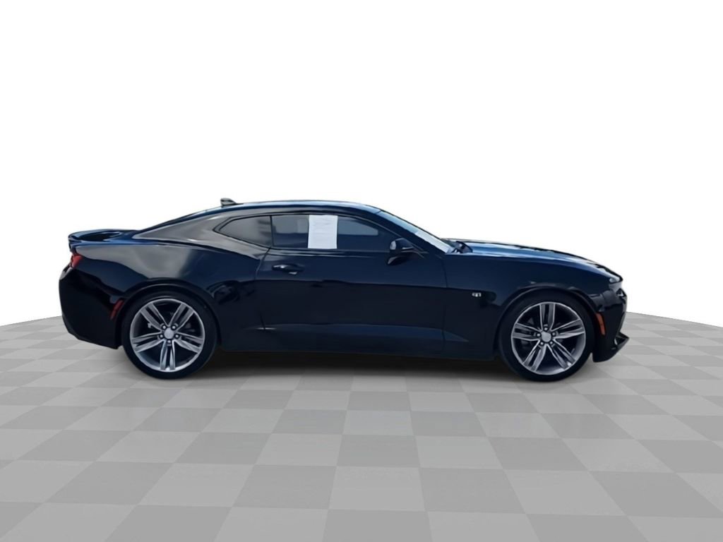 2018 Chevrolet Camaro 1LS 1LT photo 9