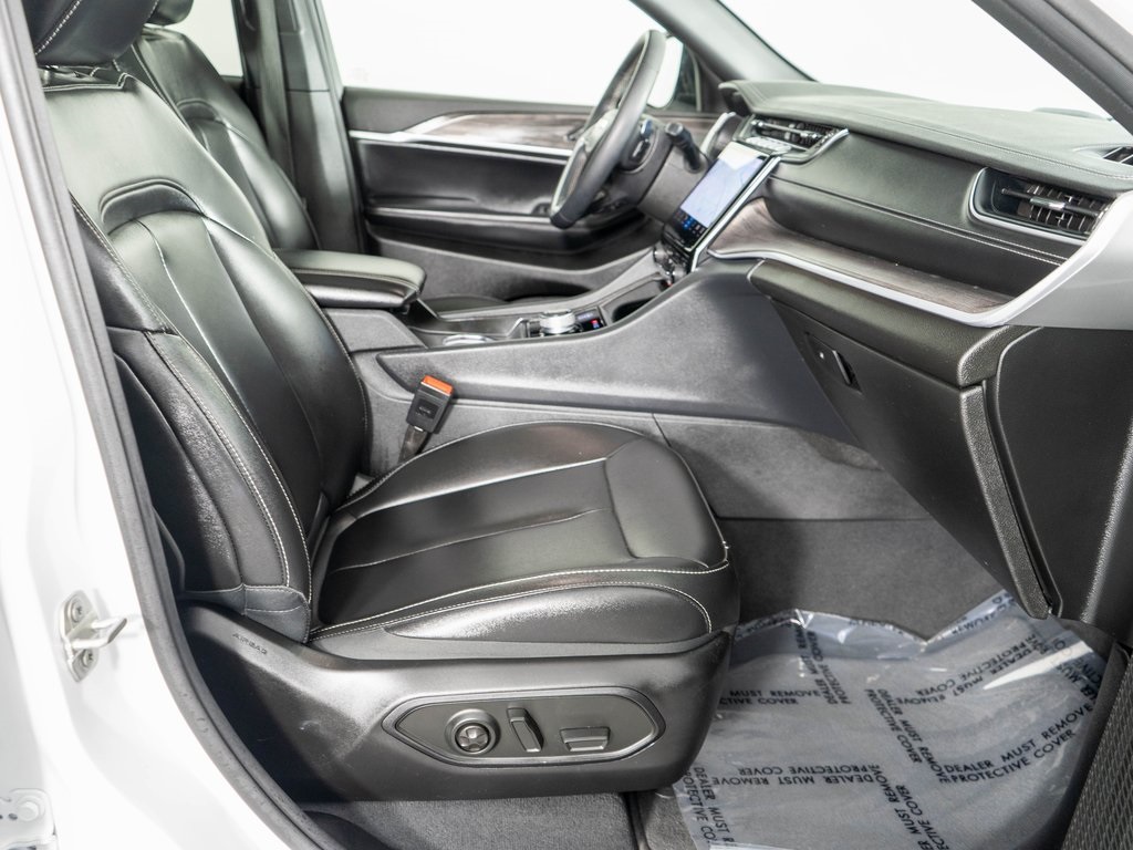 2024 Jeep Cherokee Limited 4xe photo 8