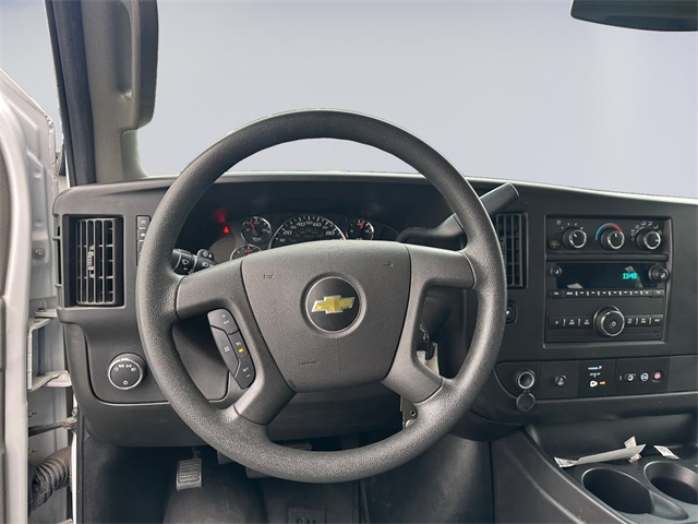 2017 Chevrolet Express 3500 LT photo 12