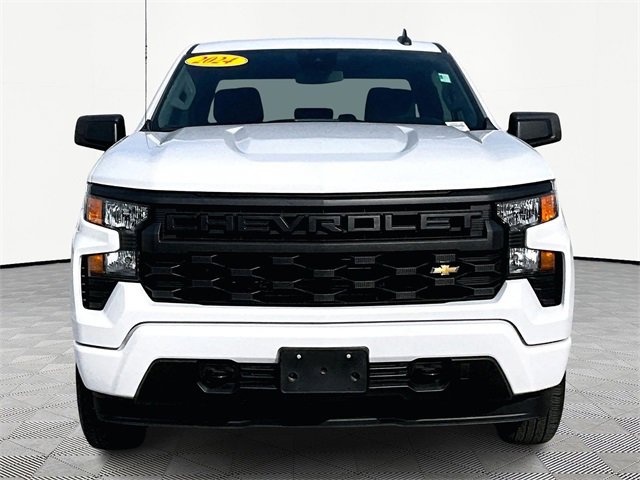 2024 Chevrolet Silverado 1500 Custom photo 2