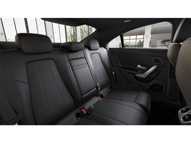 2024 Mercedes Benz CLA 250 4MATIC photo 5