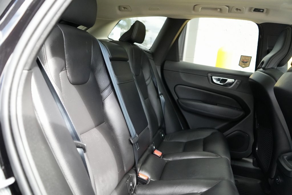 2021 Volvo XC60 Recharge Hybrid T8 Inscription Expression photo 29