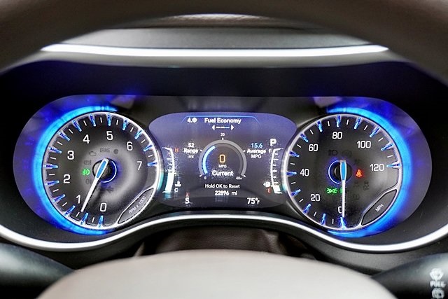 2021 Chrysler Pacifica Touring photo 34
