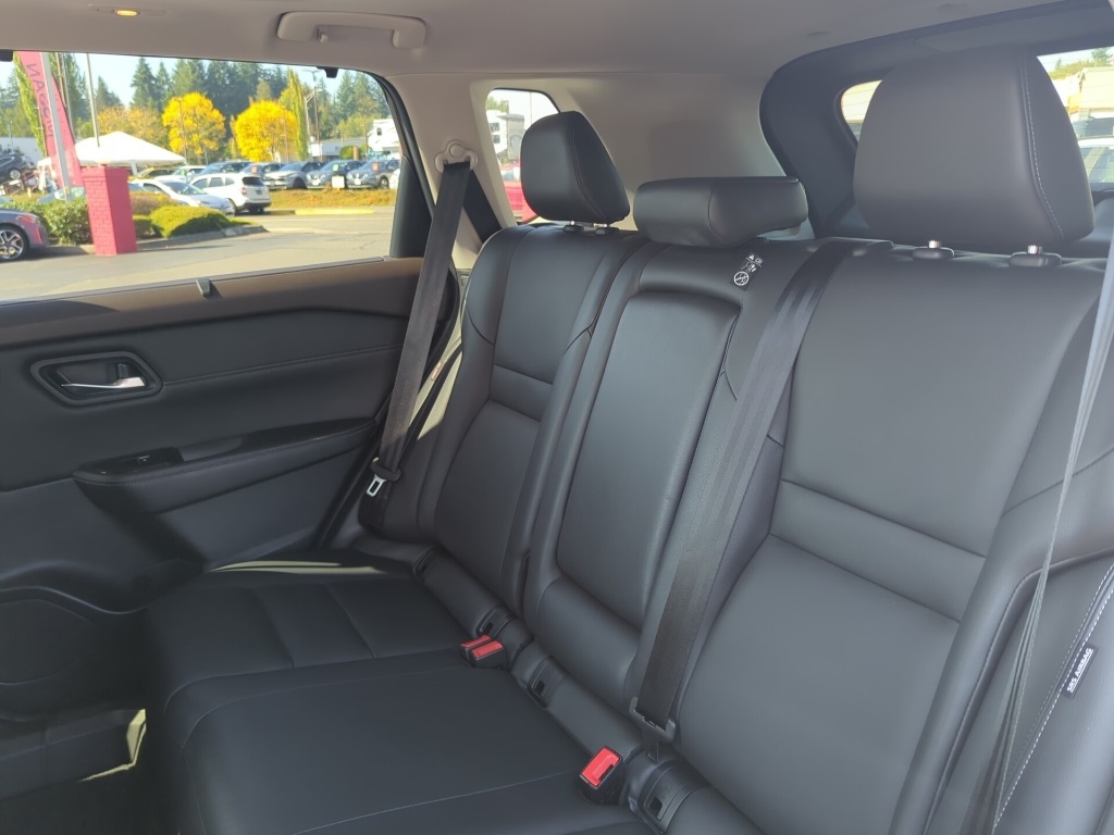 2022 Nissan Rogue SL photo 17