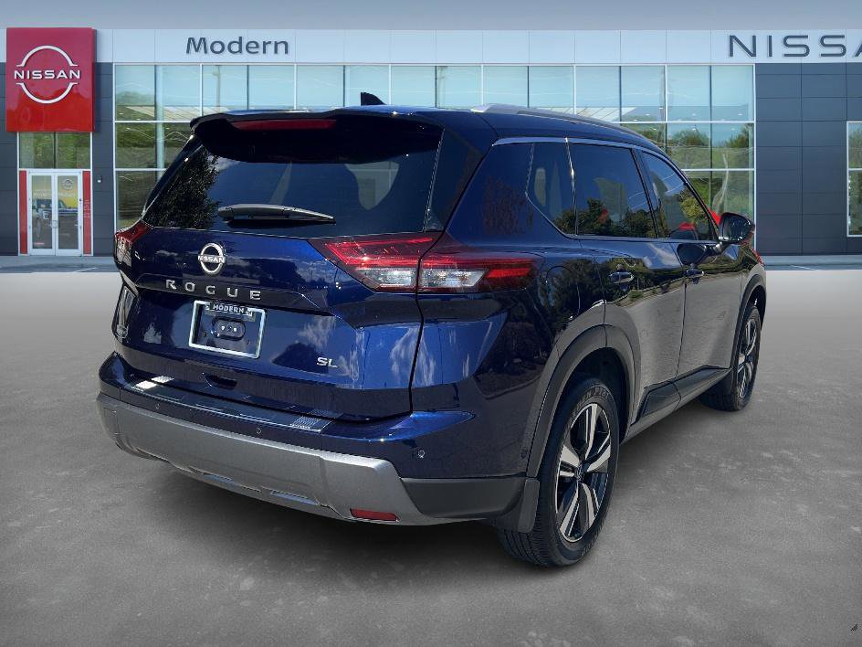 2024 Nissan Rogue SL photo 3