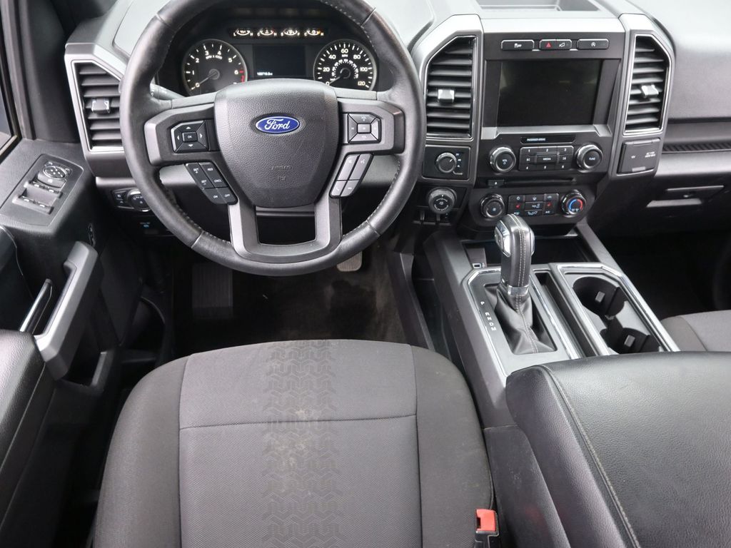 2018 Ford F-150 XLT photo 8