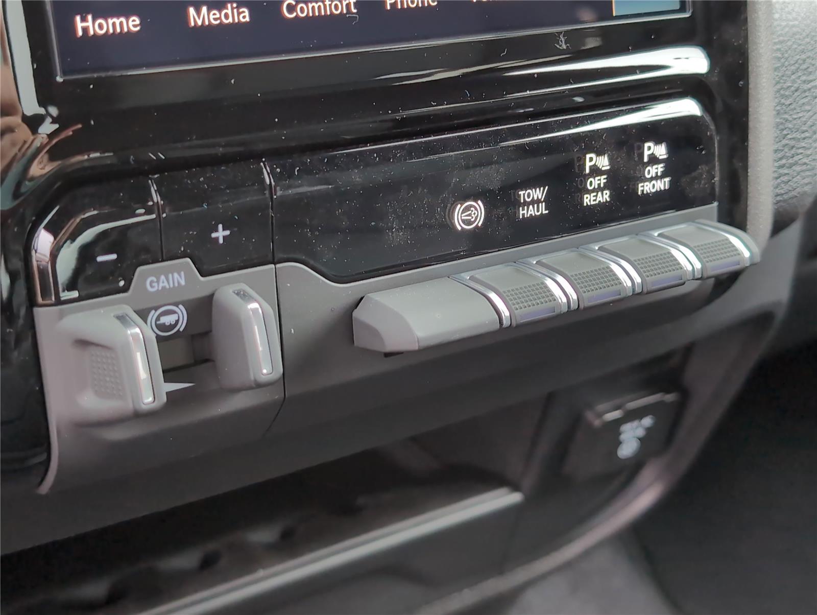 2025 Ram 2500 Tradesman photo 16