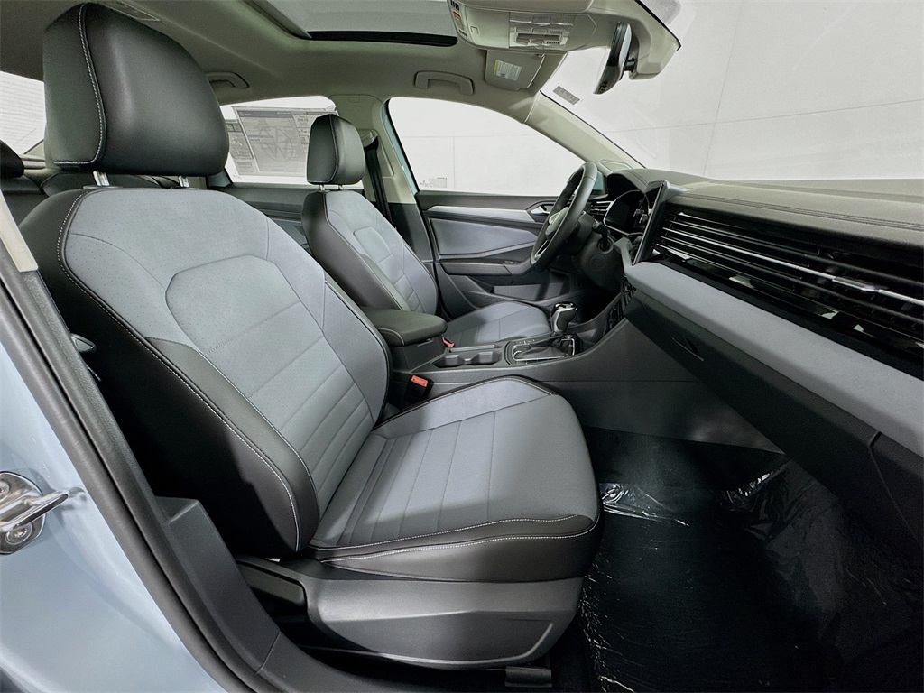 2025 Volkswagen Jetta 1.5T SE photo 10