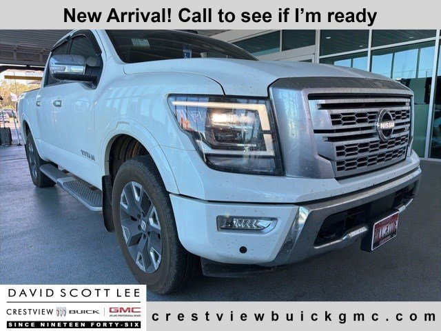2022 Nissan Titan Platinum Reserve's photo