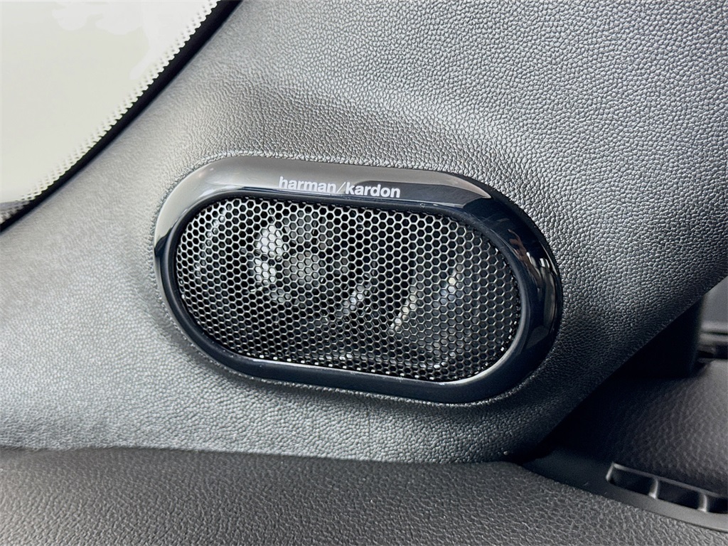 2023 Mini Cooper Convertible S photo 18