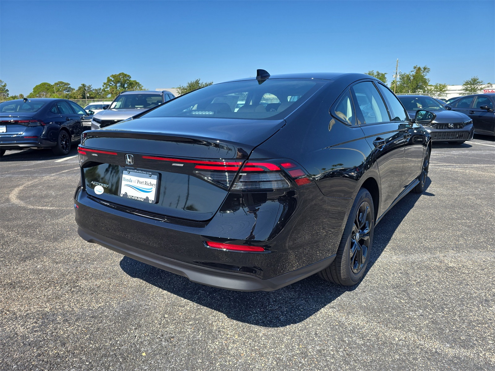 2025 Honda Accord SE photo 2