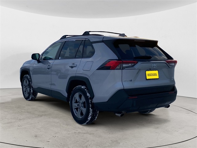 2024 Toyota RAV4 XLE photo 2