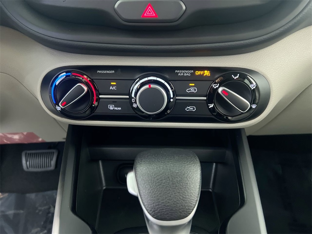 2025 Kia Soul LX S photo 20