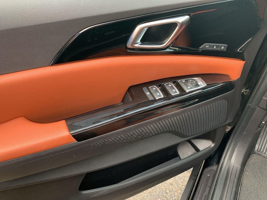 2023 Kia Carnival SX Prestige photo 13