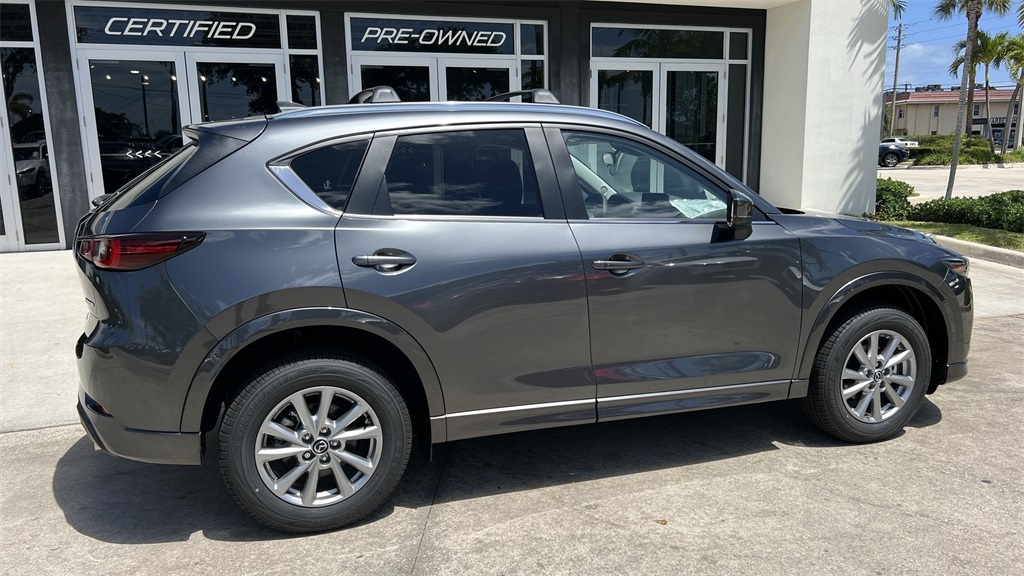 2025 Mazda CX-5 2.5 Select photo 4