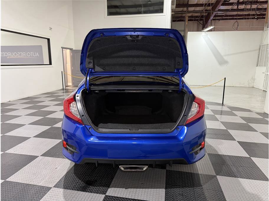 2020 Honda Civic Sport photo 21