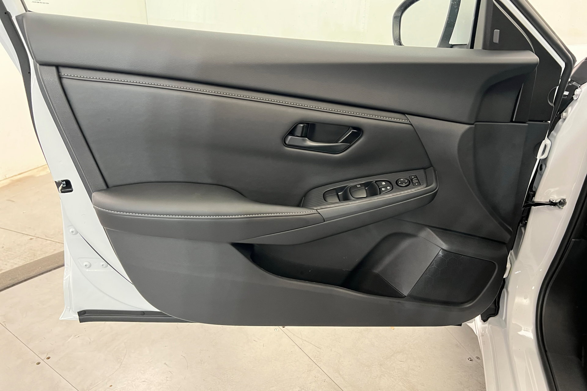 2025 Nissan Sentra S photo 13