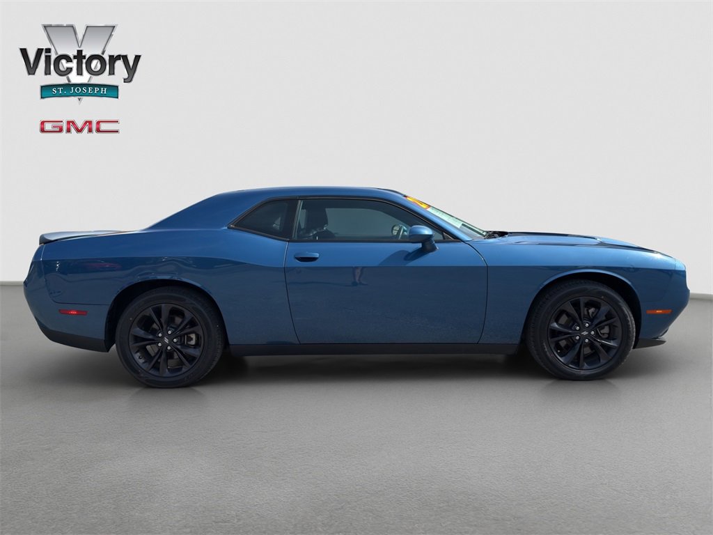2021 Dodge Challenger SXT photo 17