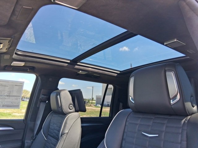 2025 Cadillac Escalade ESV V-Series photo 19