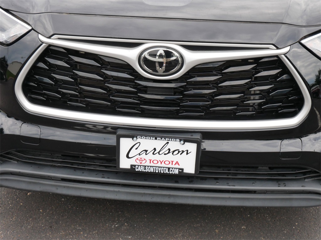 2022 Toyota Highlander XLE photo 6