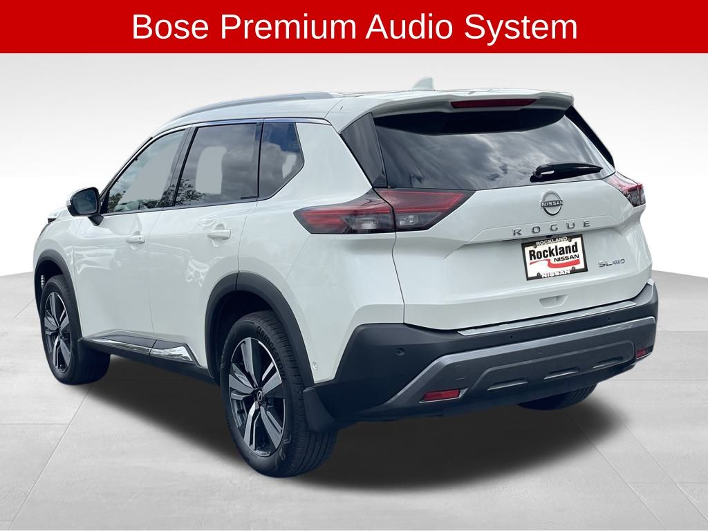 2023 Nissan Rogue SL photo 3