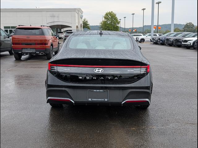 2026 Hyundai Sonata SE photo 4