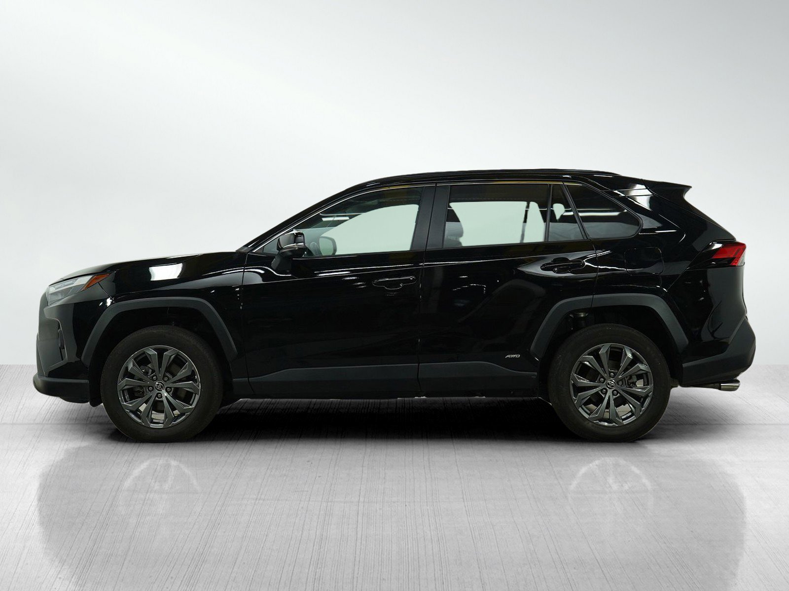 Used 2022 Toyota RAV4 XLE Premium with VIN 4T3B6RFV4NU098998 for sale in Bloomington, Minnesota