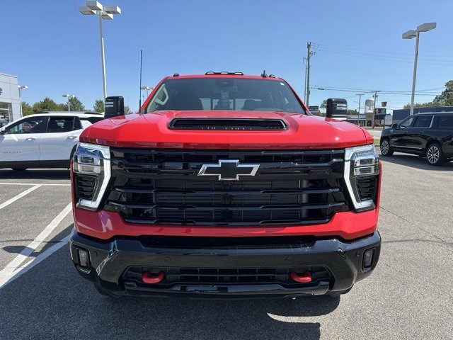 2026 Chevrolet Silverado 2500HD LT photo 3
