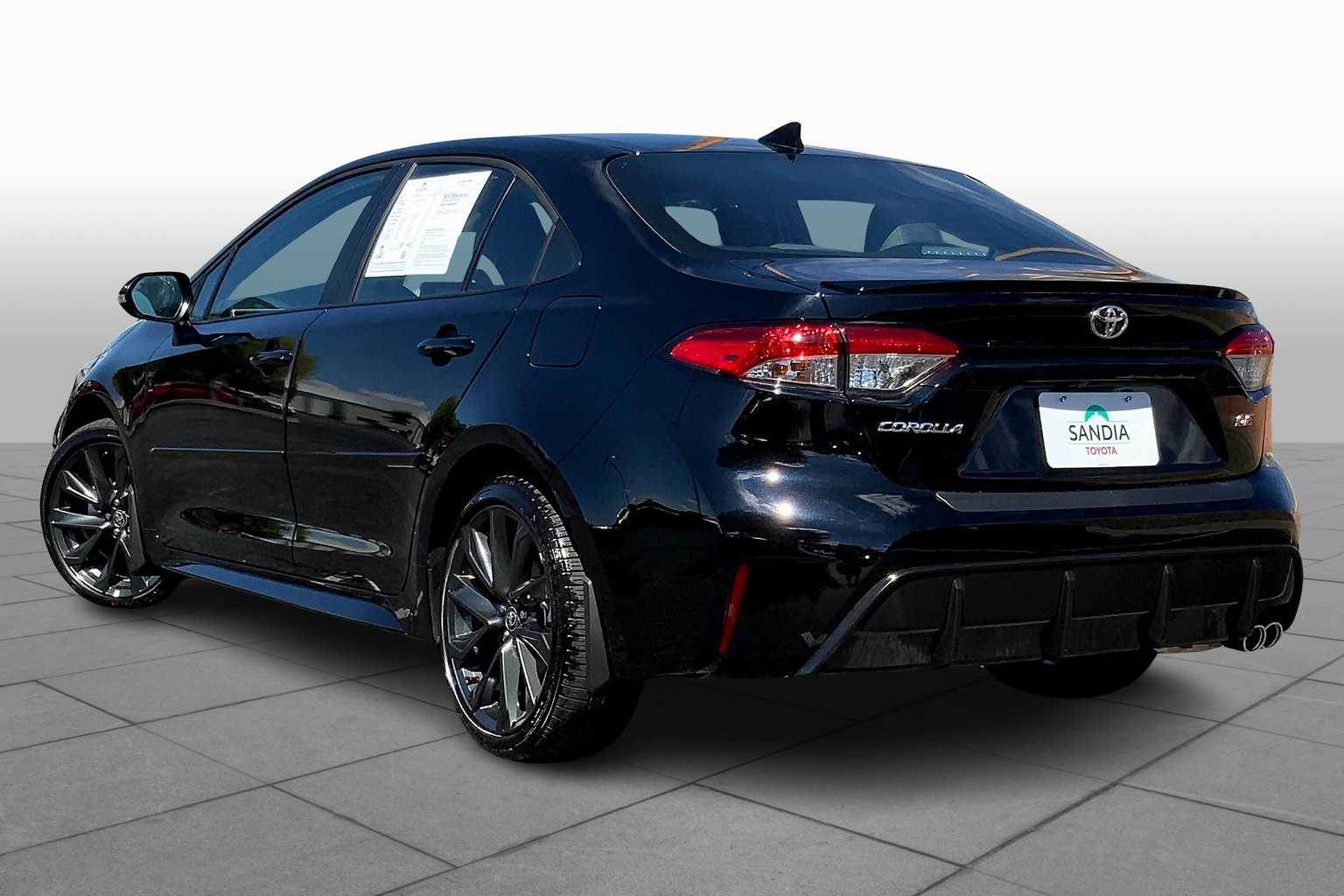 2025 Toyota Corolla SE photo 11