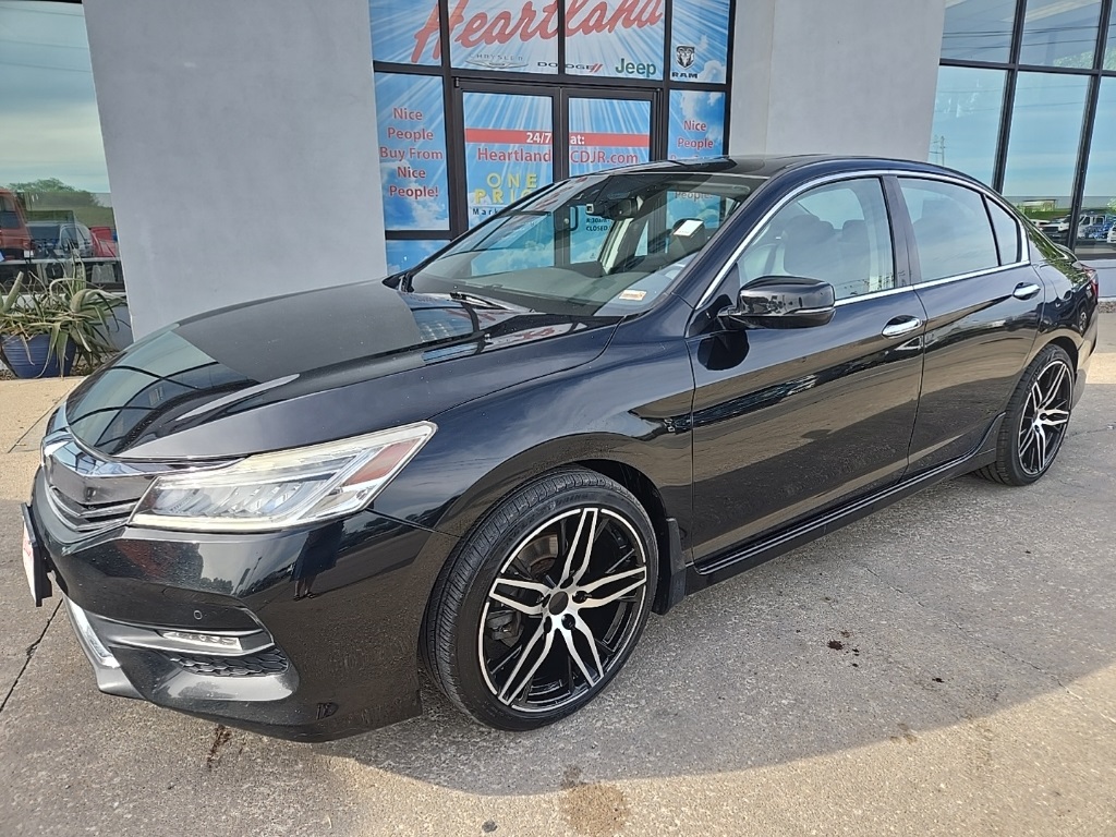 Used 2016 Honda Accord Touring with VIN 1HGCR3F97GA015692 for sale in Kansas City