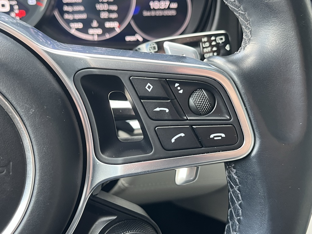 2020 Porsche Panamera Sport Turismo GTS photo 13