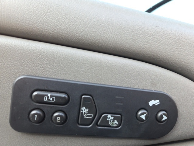 2005 Chevrolet Tahoe LT photo 17