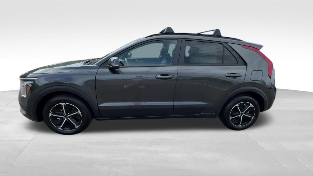 2025 Kia Niro EX photo 2
