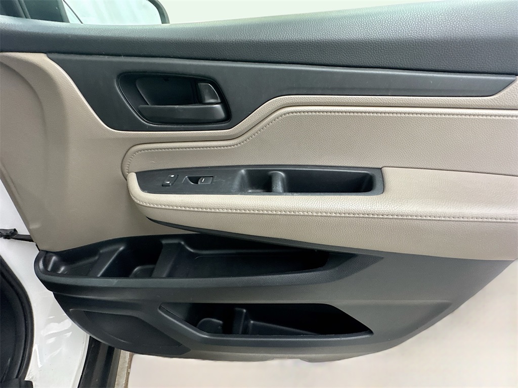 2019 Honda Odyssey EX-L photo 28