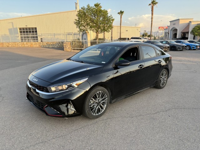 Used 2024  Kia GT-Line image 1