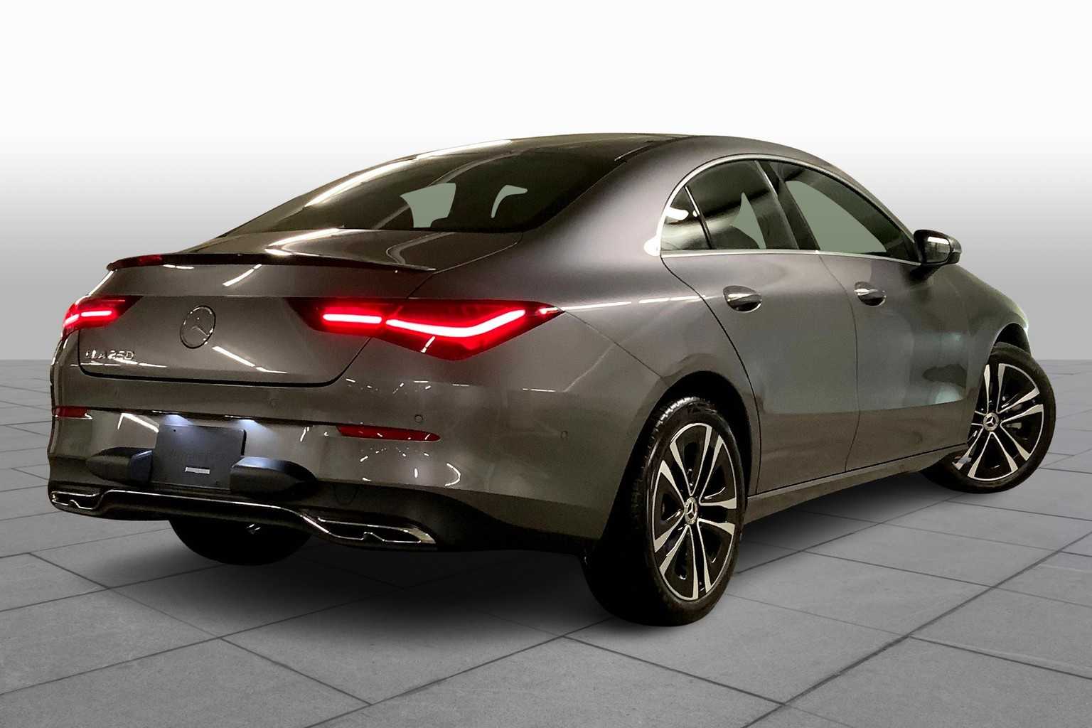 2025 Mercedes Benz CLA 250 photo 12